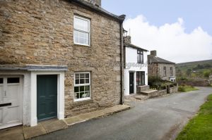gorgeous low cottage reeth 22.jpg